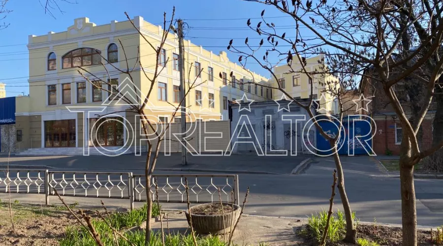 Сучасна 3-поверхова офісна будівля на вул. Громадянській в оренду 200 грн/кв.м | Toprealtor