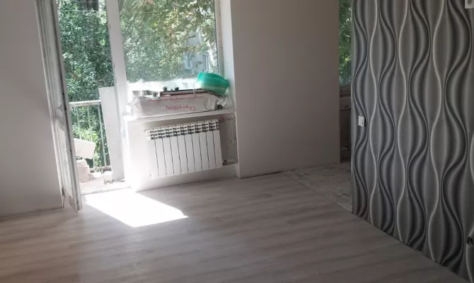 Продам 2-кімнатну квартиру в селищі Жуковського | Toprealtor