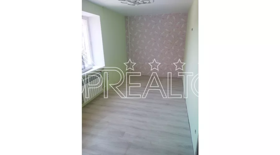 Продам 2-кімнатну квартиру в селищі Жуковського | Toprealtor