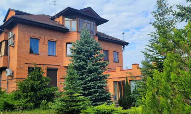 Продам житловий будинок в котеджному селищі | Toprealtor