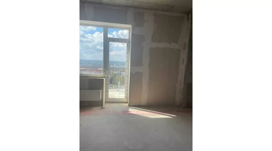 Продам 3-кімнатну квартиру в центрі на вулиці Культури 22-б | Toprealtor