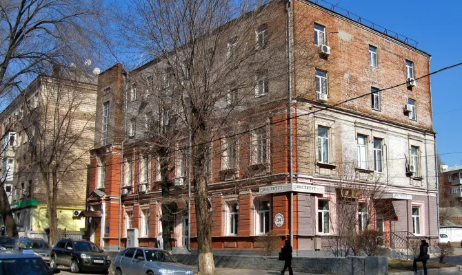 Продам будівлю під реконструкцію в центрі | Toprealtor