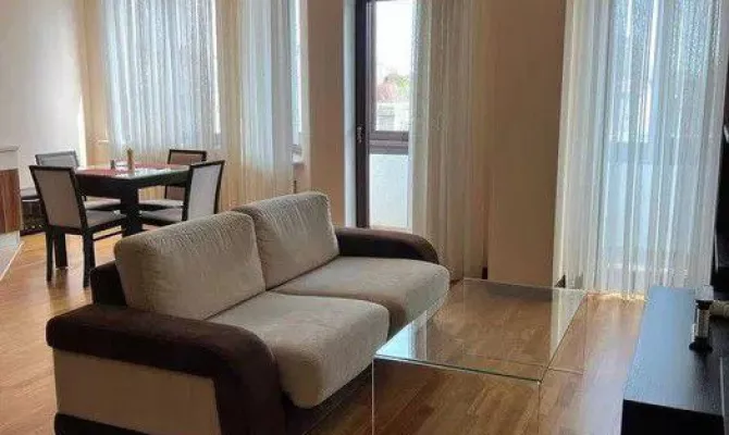 Елегантна 3-кімнатна студія з дизайнерським ремонтом і лоджіями в центрі міста! | Toprealtor