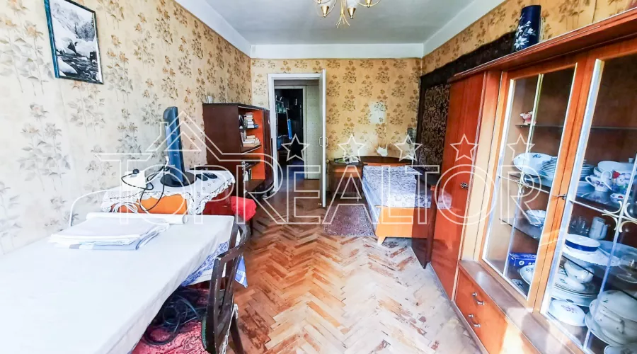 Продається 2-кімнатна квартира на вулиці Героїв Сталінграда 1/3 | Toprealtor