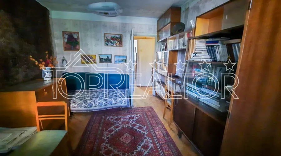 Продається 2-кімнатна квартира на вулиці Героїв Сталінграда 1/3 | Toprealtor