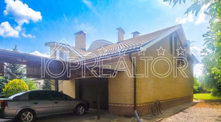 Продам современный коттедж в Элитном | Toprealtor