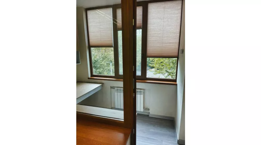 Продається простора 3-кімнатна квартира в центрі міста | Toprealtor