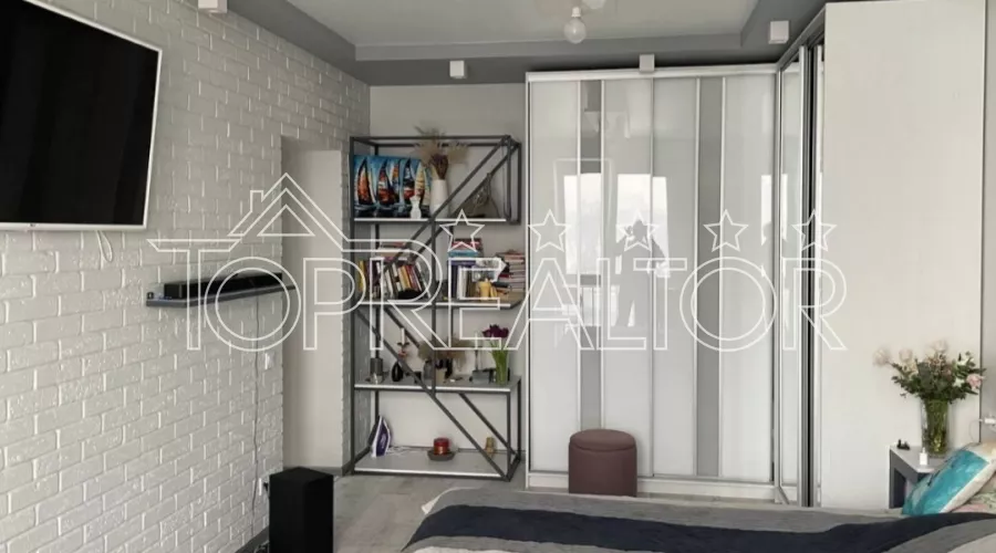 Продається 1 кімнатна квартира  по вул. Рогатинська Левада 12 | Toprealtor