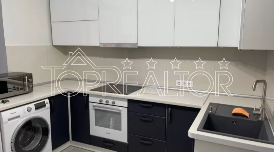 Продається 1 кімнатна квартира  по вул. Рогатинська Левада 12 | Toprealtor