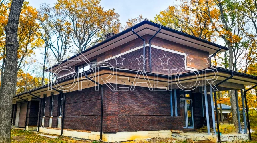 Продам сучасний котедж в селищі Форест | Toprealtor