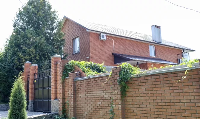 Будинок на тихій Шатиловській вулиці | Toprealtor