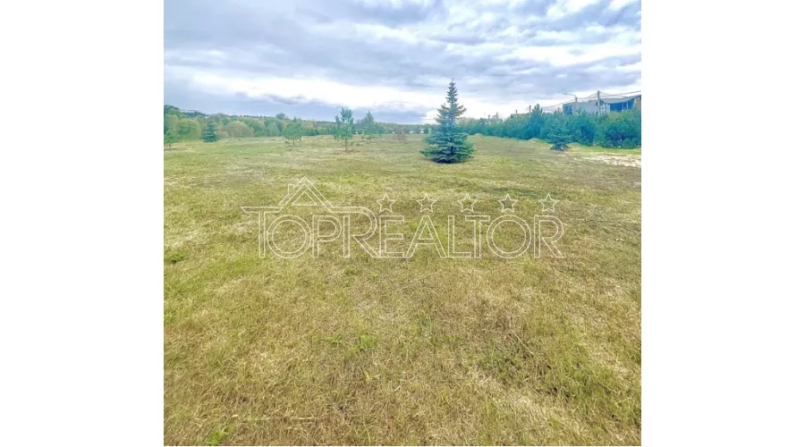 Продам земельну ділянку 0,7 га біля водосховища поблизу Шале Грааль | Toprealtor