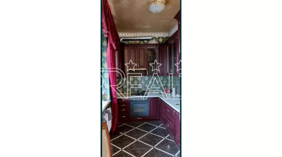 Продам 2-кімнатну квартиру м. Наукова | Toprealtor