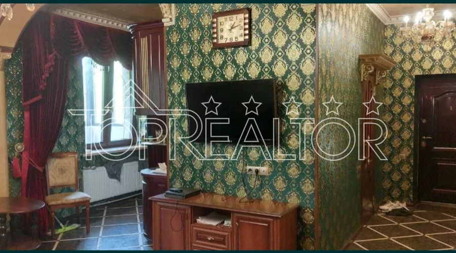 Продам 2-кімнатну квартиру м. Наукова | Toprealtor