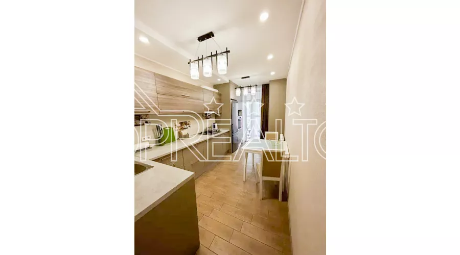 Продам 2 кімнатну квартиру в ЖК Смарагдове місто | Toprealtor