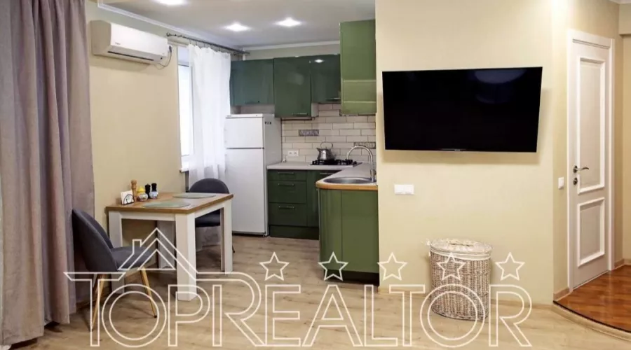 Продам  2-кімнатну квартиру. Вулиця Гоголя 2А! | Toprealtor