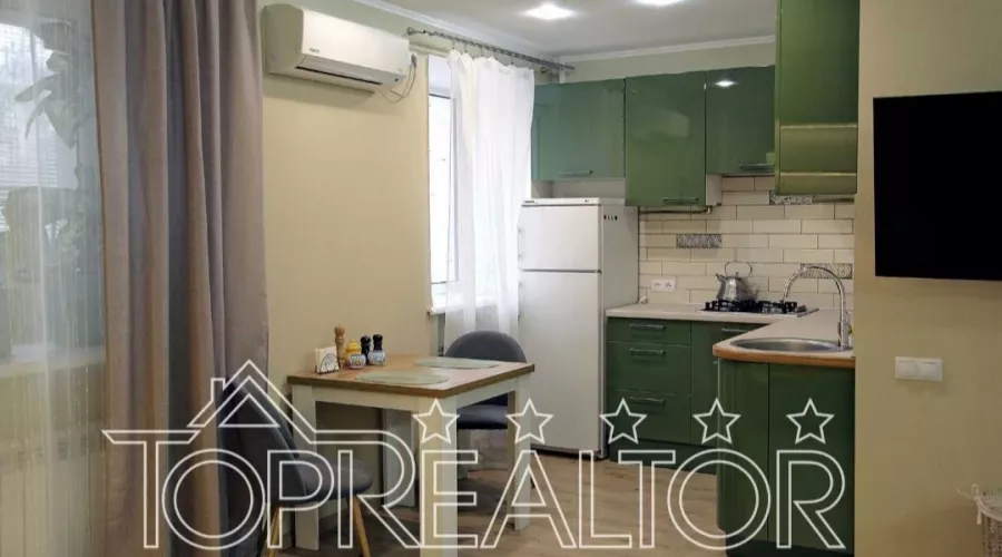 Продам  2-кімнатну квартиру. Вулиця Гоголя 2А! | Toprealtor