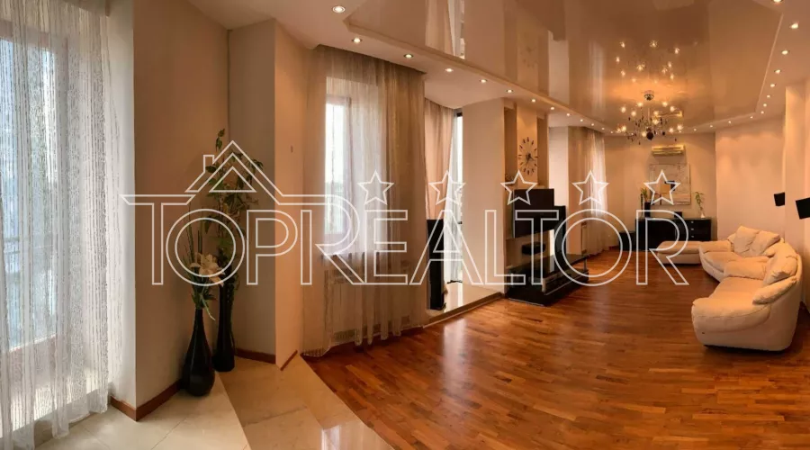 Продаж 4-кімн. квартири з 2-ма паркінгами в ЖК Азарін | Toprealtor