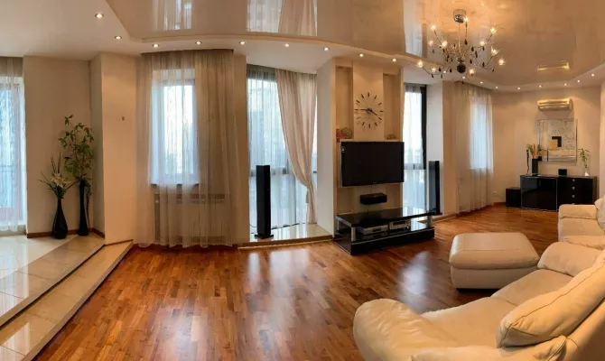 Продаж 4-кімн. квартири з 2-ма паркінгами в ЖК Азарін | Toprealtor