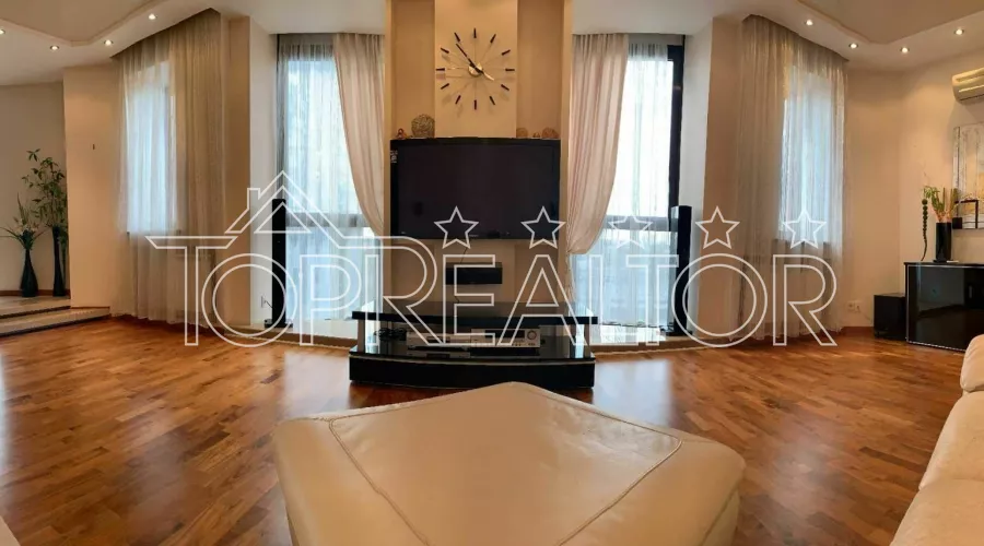 Продаж 4-кімн. квартири з 2-ма паркінгами в ЖК Азарін | Toprealtor