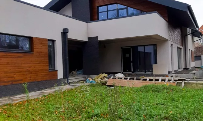 Продаж сучасного 2-поверхового котеджу на Шатилівці | Toprealtor