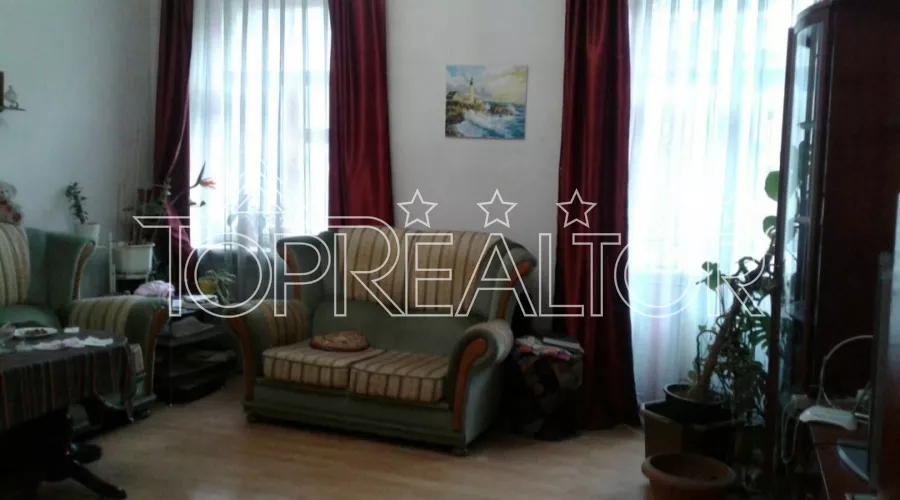 Продаж 3-кімнатної квартири в БУДИНКУ З ШПИГОМ | Toprealtor