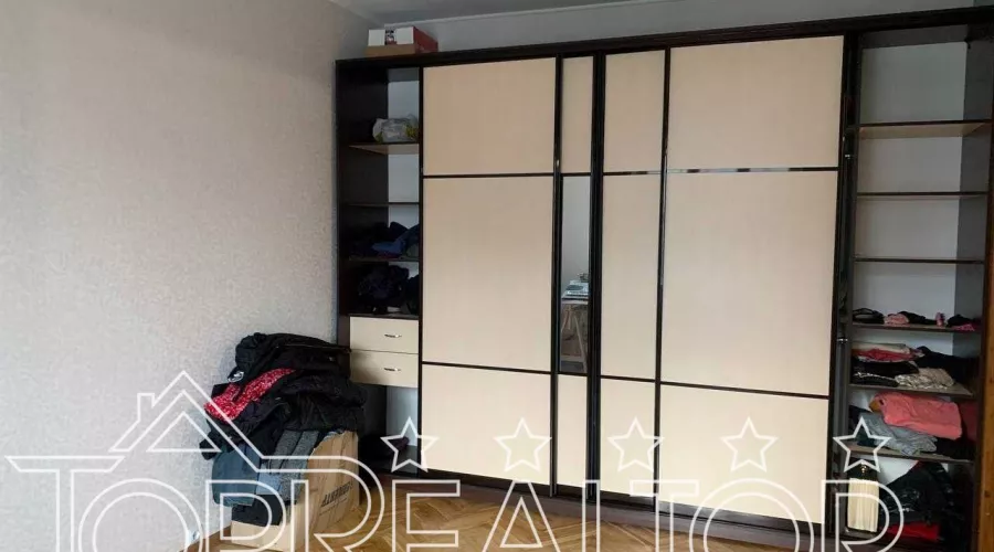 Продаж 3-кімнатної квартири в Центрі поруч із Садом Шевченка | Toprealtor