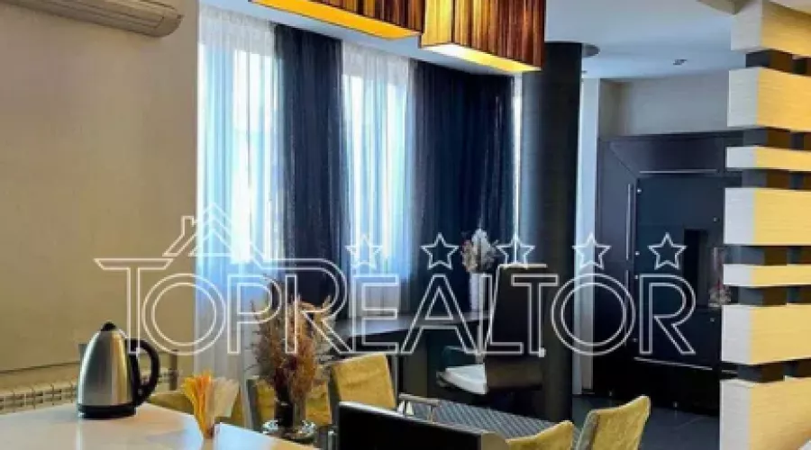 КЛУБНИЙ БУДИНОК на РОМЕН РОЛЛАНА 15А! Продам 4к 160 м2 | Toprealtor