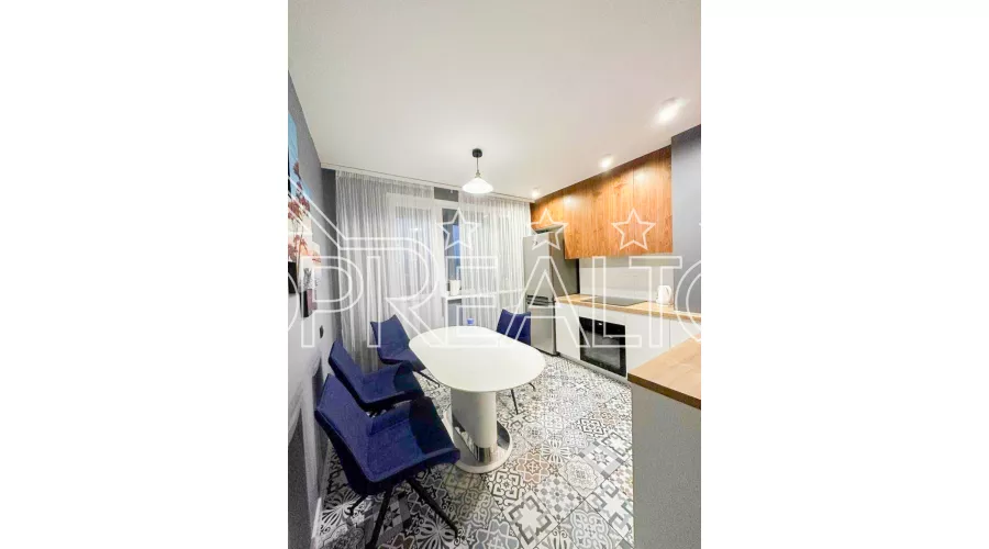 Продаж 4-кімнатної квартири по проспекту Ювілейний | Toprealtor