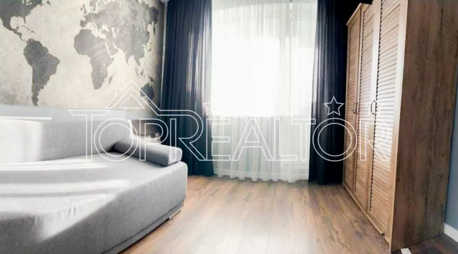 Продаж 4-кімнатної квартири по проспекту Ювілейний | Toprealtor