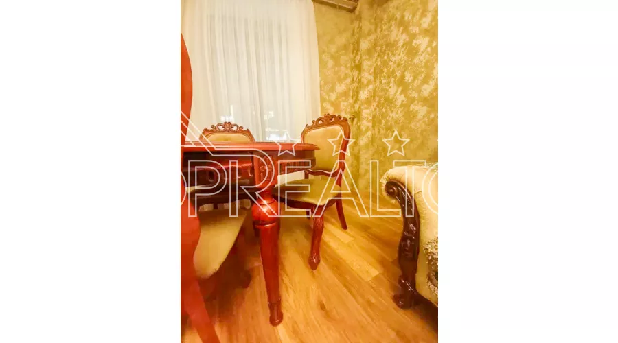 Продаж 3-кімнатної квартири по Конституції 20 | Toprealtor