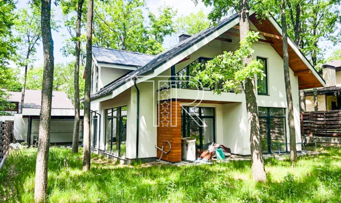 У продажі 2-поверховий будинок в КМ Лісне! | Toprealtor