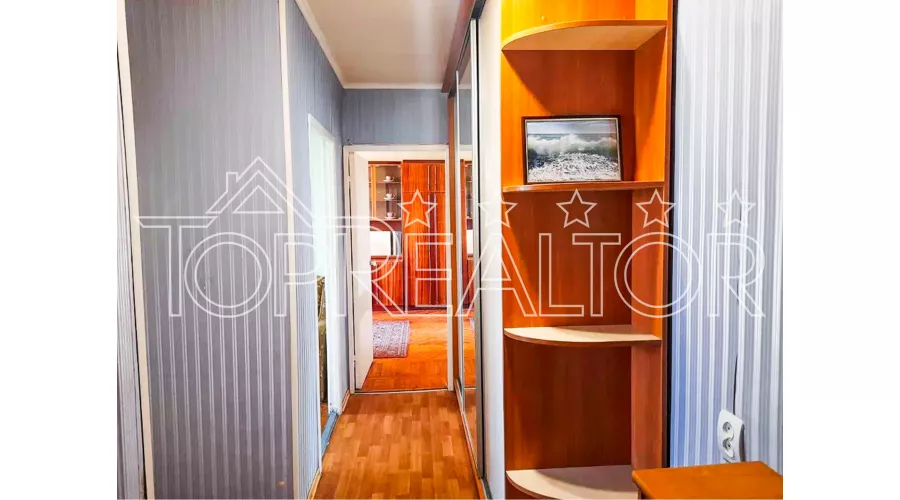 У продажі 3-кімнатна квартира по вул. Новгородська 4а! | Toprealtor