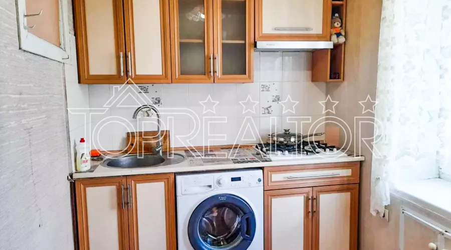 У продажі 3-кімнатна квартира по вул. Новгородська 4а! | Toprealtor