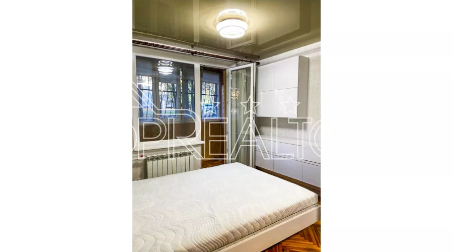 У продажі 2-кімнатна квартира по вул.  Гвардійців-Широнінців | Toprealtor