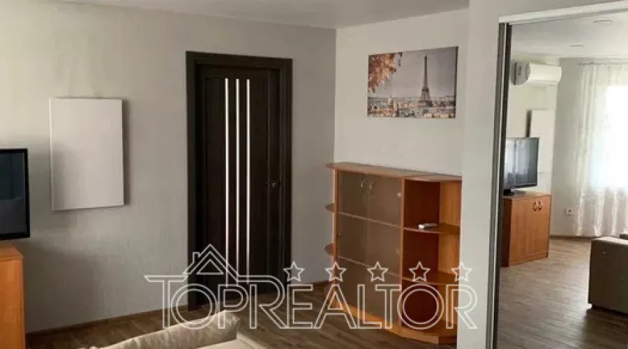 Здається 2-кімнатна квартира по вул. Молочна 11 | Toprealtor