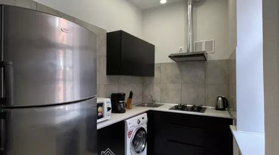 Оренда 3-кімнатної квартири по вул. Римарська 23 | Toprealtor