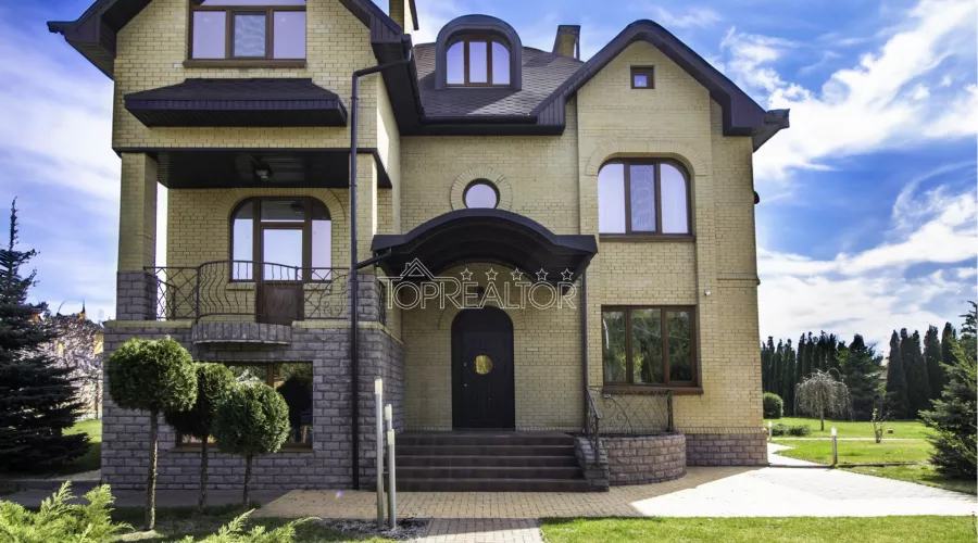 Продам на Великій Данилівці сучасний 2-поверховий котедж з сховищем | Toprealtor