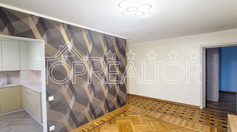 У продажу стильна 3-кімнатна квартира за адресою Ляпунова 29! Научка! | Toprealtor