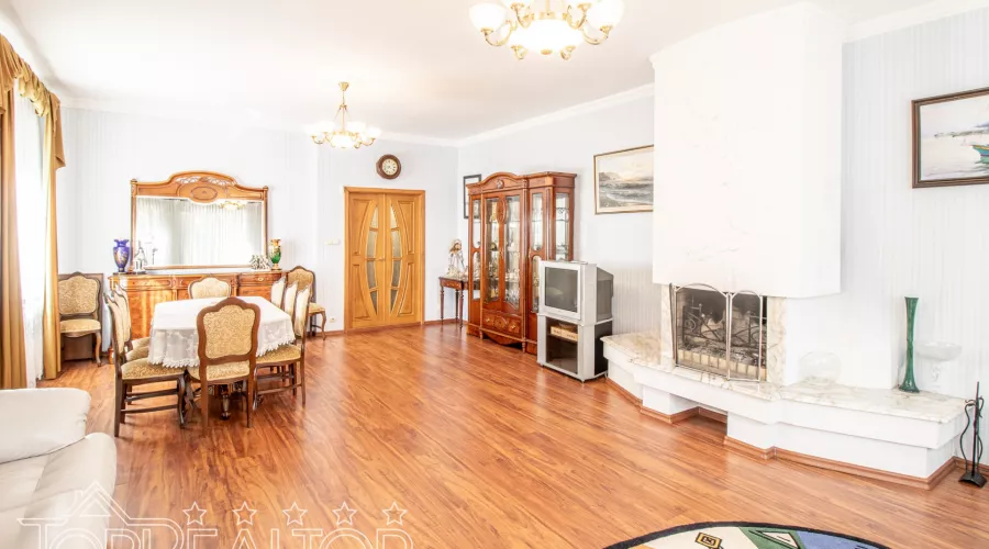 У продажу двоповерховий дім на Олексіївці! | Toprealtor