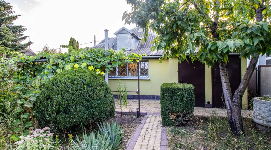 У продажі будинок з сонячними панелями на Олексіївці! | Toprealtor