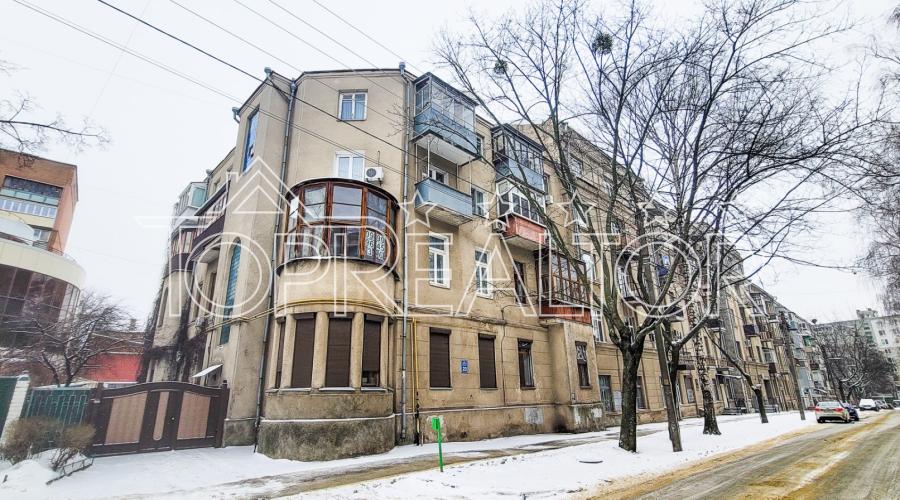 В продаже 3-комнатная квартира с капитальным гаражом по ул. Чайковського 23 | Toprealtor