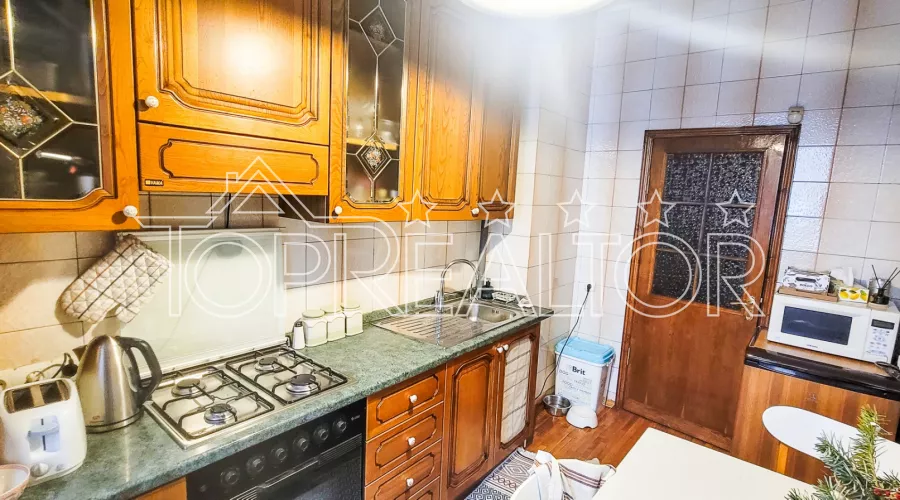 У продажу 3-кімнатна квартира з капітальним гаражем по вул. Чайковського 23 | Toprealtor