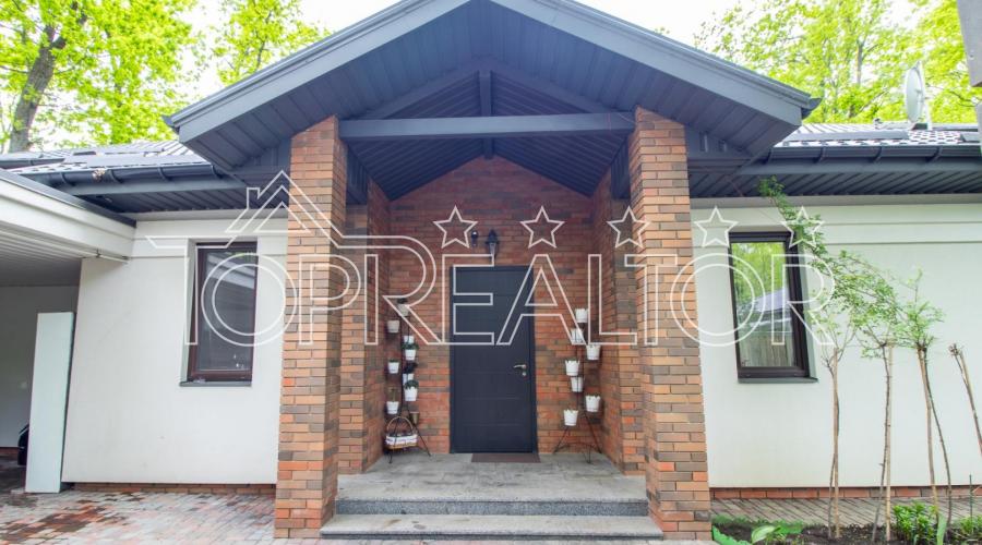 У продажі затишний будинок у котеджному селищі Лісне!  | Toprealtor