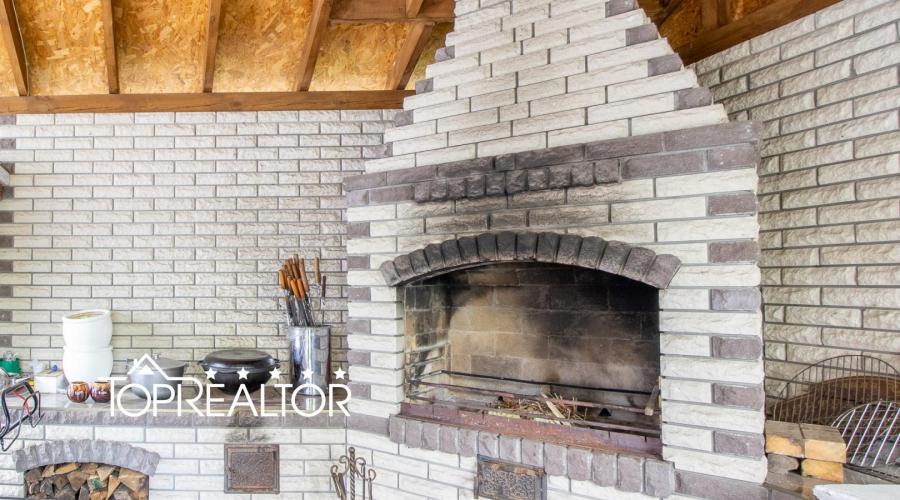 У продажі затишний будинок у котеджному селищі Лісне!  | Toprealtor