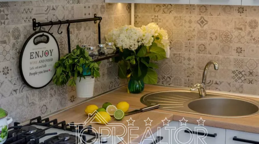 Оренда 3-к квартири в Центрі, біля ТЦ Нікольський | Toprealtor