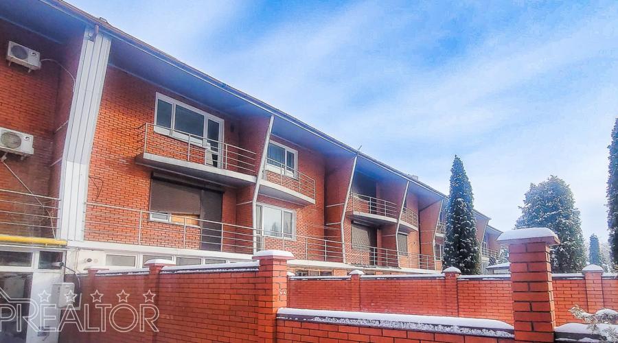У продажі затишний таунхаус з виходом на Журавлівське водосховище!  | Toprealtor