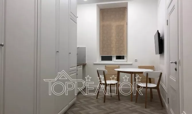 Оренда 3-к квартири в сталінці на Гіршмана, 17 | Toprealtor