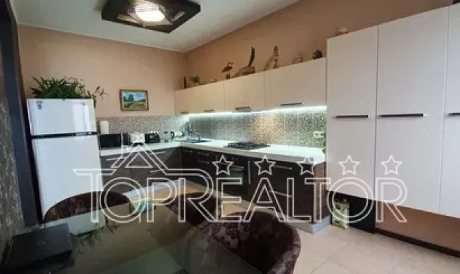 Оренда 3-к квартири в центрі міста в ЖК на Чайківській, 6 | Toprealtor