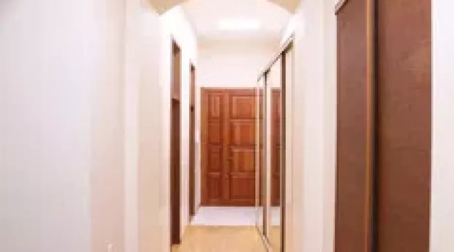 Оренда 3-к квартири на площі Поезії | Toprealtor